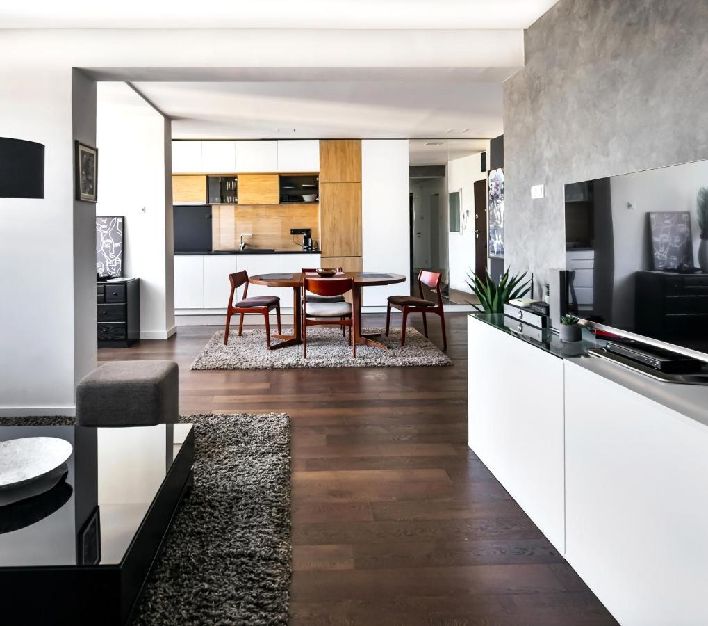 2 Bedroom Penthouse In City Center, Free Parking Saraievo Exterior foto