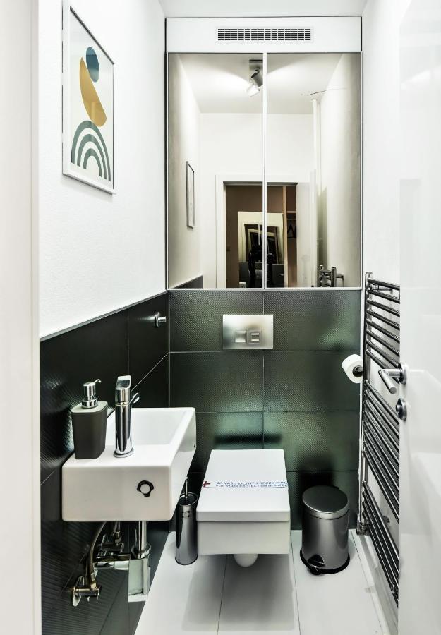 2 Bedroom Penthouse In City Center, Free Parking Saraievo Exterior foto