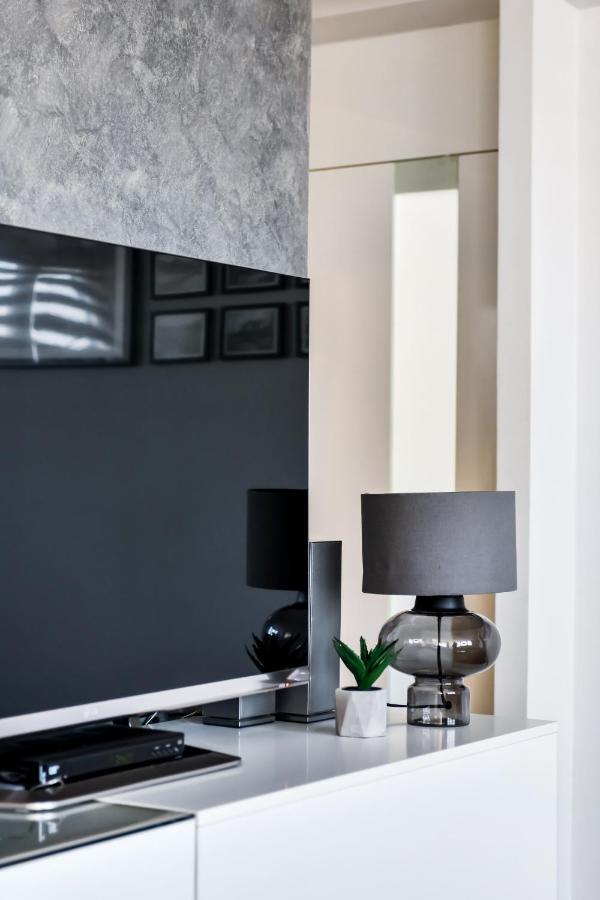 2 Bedroom Penthouse In City Center, Free Parking Saraievo Exterior foto